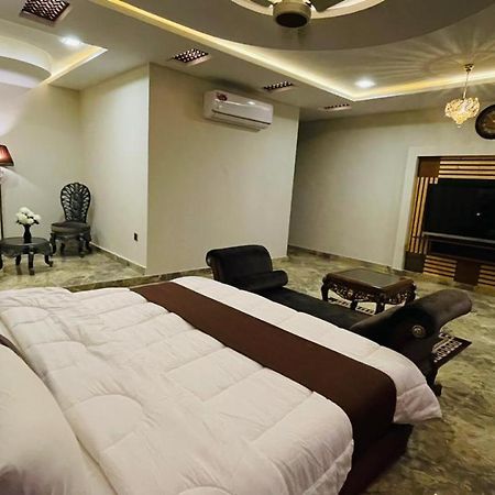 Golden Sand Hotel Rahim Yar Khan Bagian luar foto