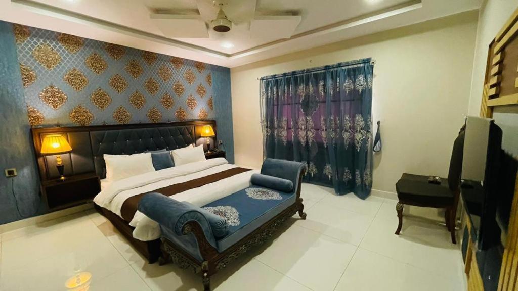 Golden Sand Hotel Rahim Yar Khan Bagian luar foto